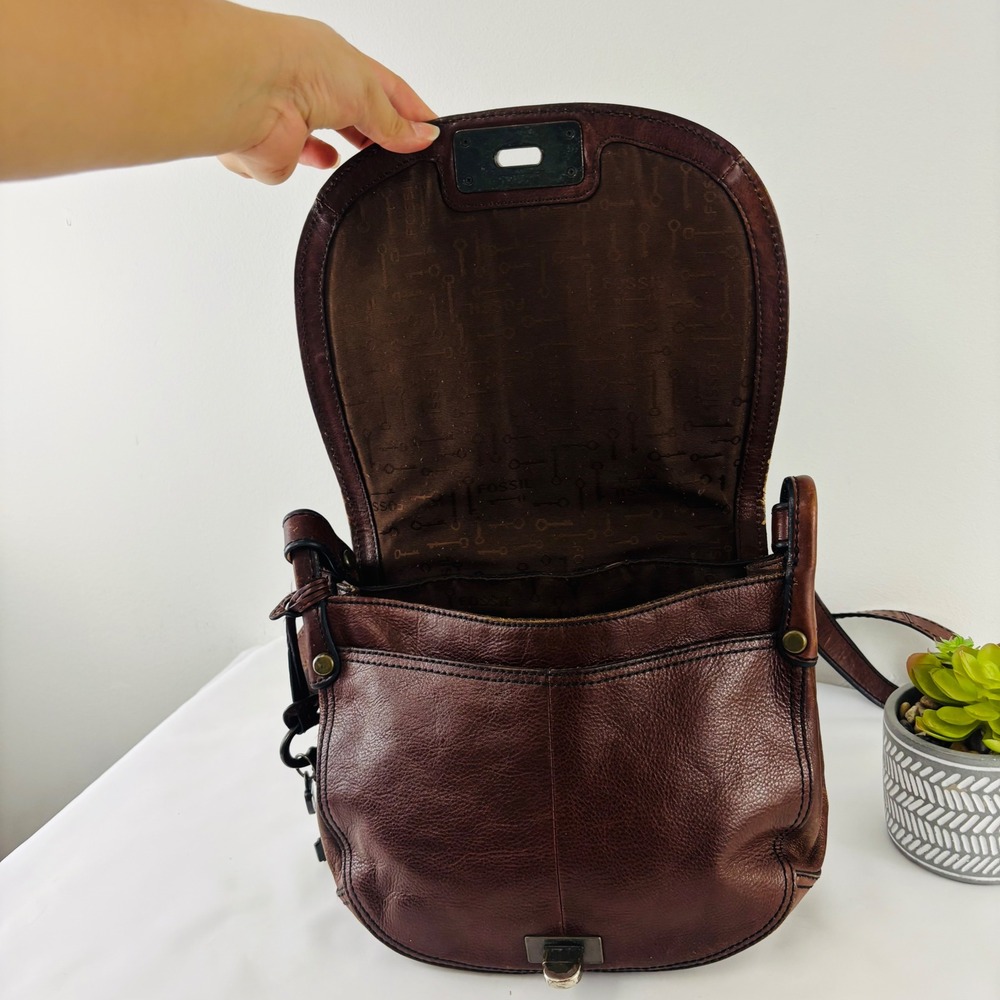 Fossil Reissue Saddle Flap Brown Leather Mixed Media Chevron Crossbody Bag Key - Picture 10 of 13